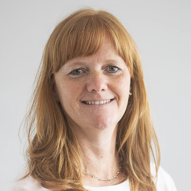 Portrait Frau Christine Jordan