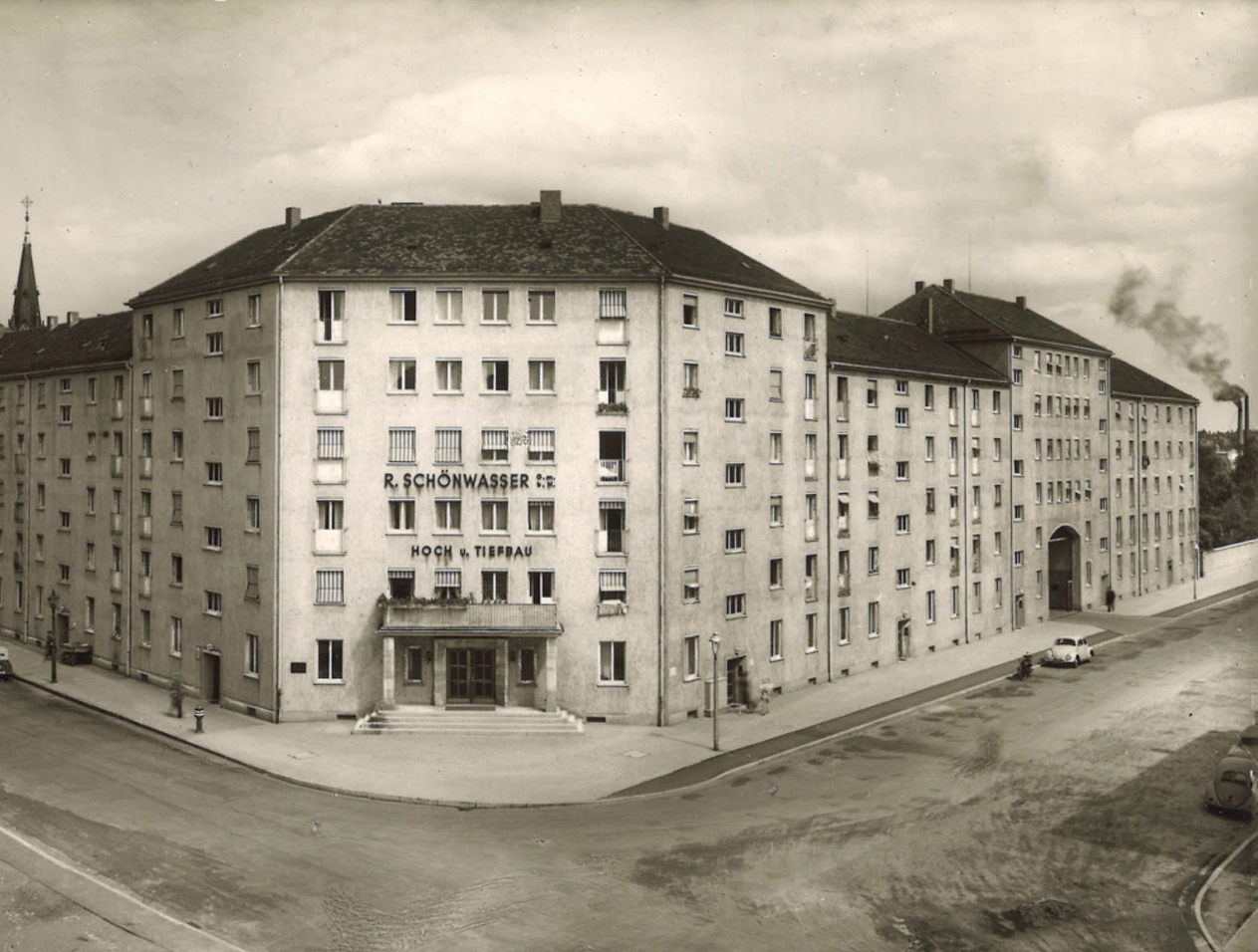 Firmensitz Ansicht in Sepia Farben